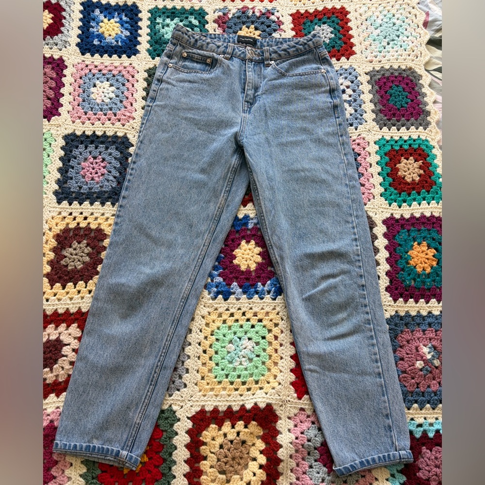 Frank and oak Classic High-rise stevies tappered style 100% organic cotton